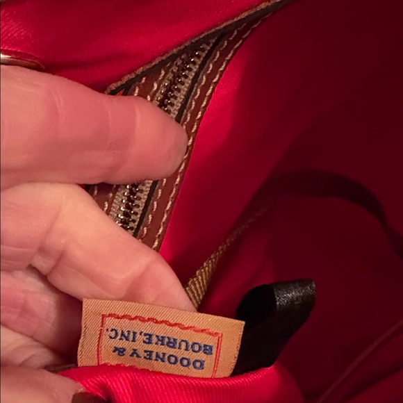 Dooney & Bourke White and Tan Drawstring crossbody Bag - Picture 10 of 12